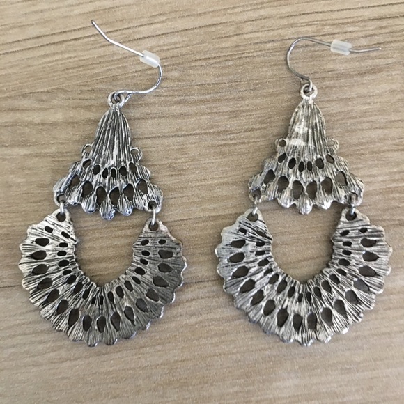 The Limited Multi-Color Boho Drop Dangle EUC - Picture 3 of 5